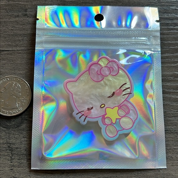 Handmade Kawaii pin - Picture 5 of 5